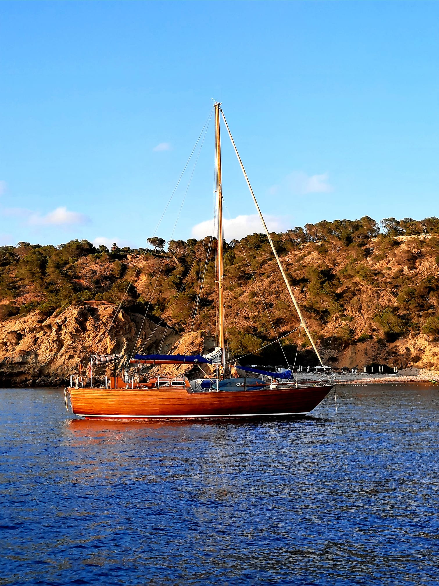 TIMBER BERMUDIAN SLOOP